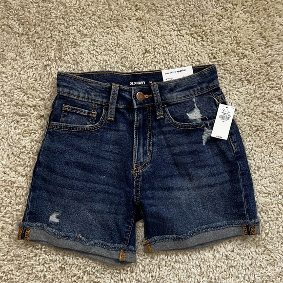 GIRLS OLD NAVY DENIM SHORTS SIZE 10 NWT - Picture 2 of 8